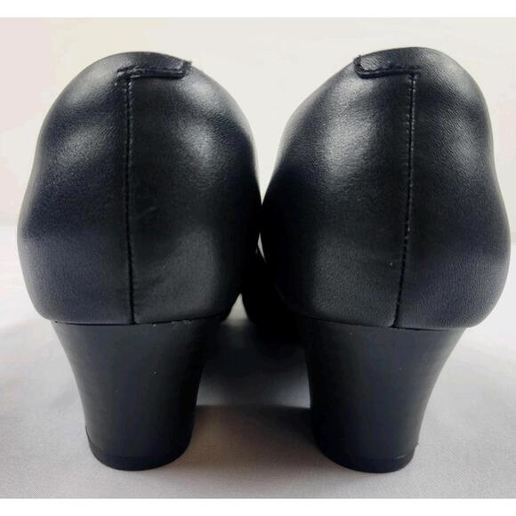 NEW Clarks Collection Womens 8.5 W Black Leather Pumps Heels Slip On Pointed Toe - Picture 5 of 7